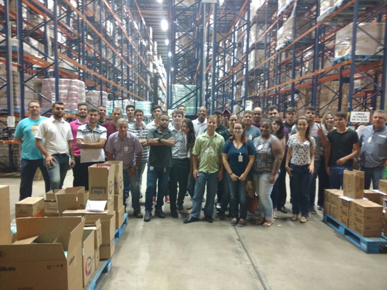 Foto da notícia Visita TÃ©cnica - Centro de DistribuiÃ§Ã£o de produtos e medicamentos
